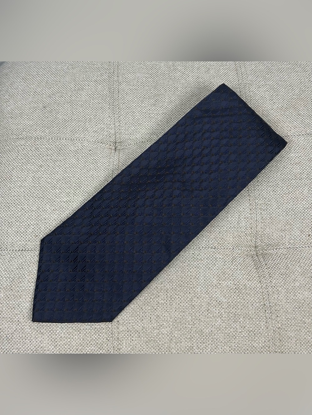 Kolte Italy Necktie Tie 58”X3.75” 100% Silk Blue Textured Geometric Handmade